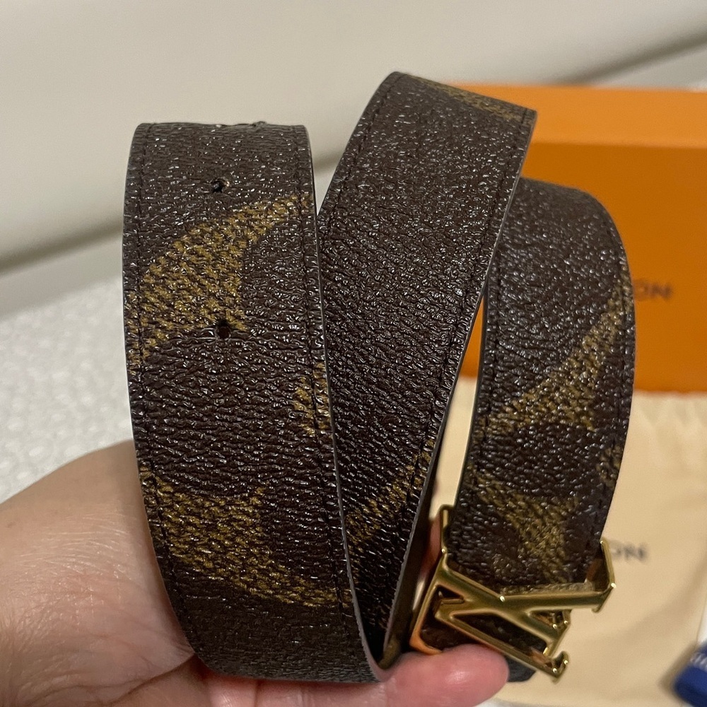 Louis Vuitton Iconic 30MM Reversible Belt - Picture 6 of 13